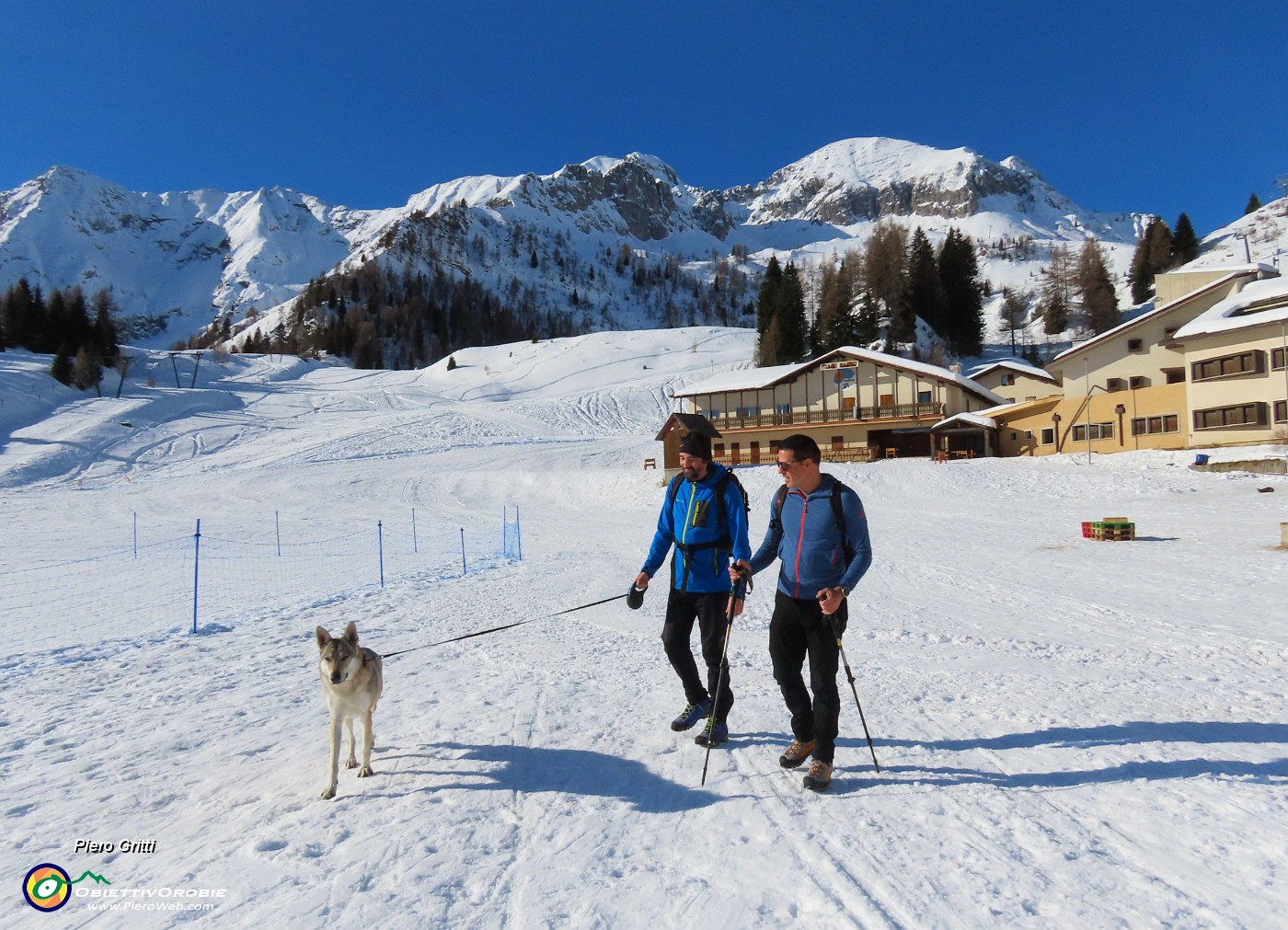 04 Sulle nevi di San Simone (1700 m).JPG